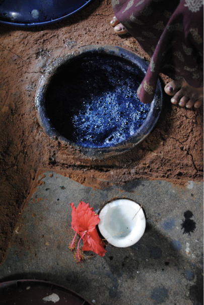 View into a bucket with indigo vat.